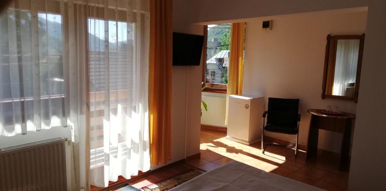 Pension Casa Soarelui Sinaia Eksteriør billede